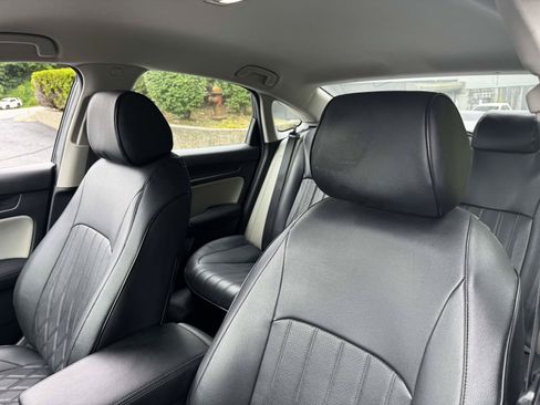Used 2023 Honda Civic LX image 18