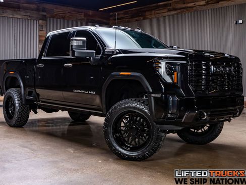 Used 2024 GMC Sierra 2500 Denali Ultimate image 1