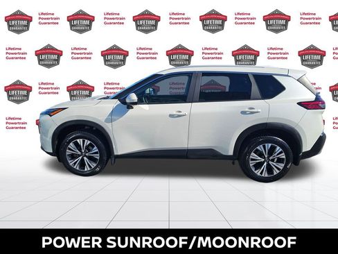 Used 2023 Nissan Rogue SV w/ SV Premium B Package image 2