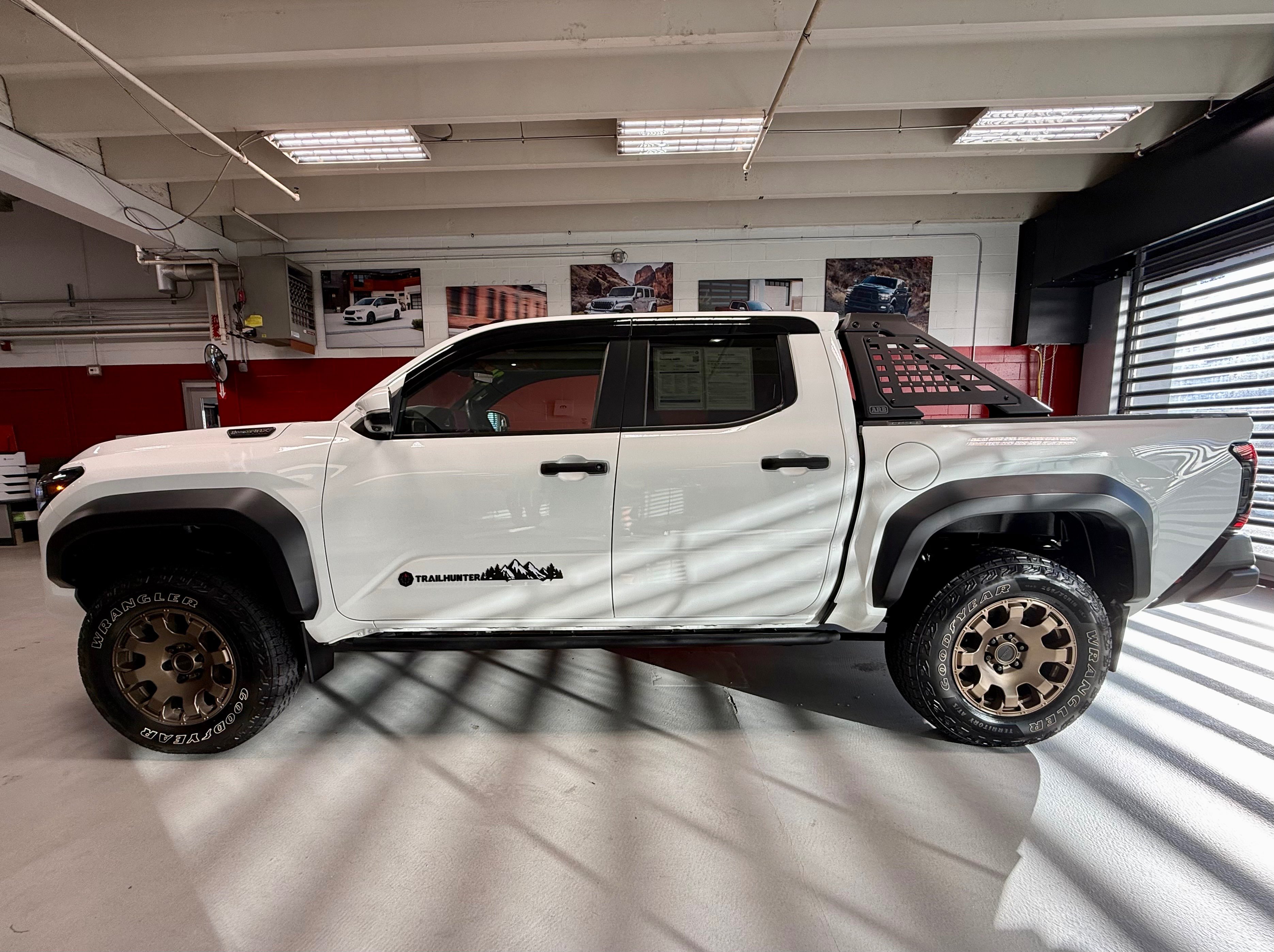Used 2024 Toyota Tacoma 4x4 Double Cab Hybrid image 2