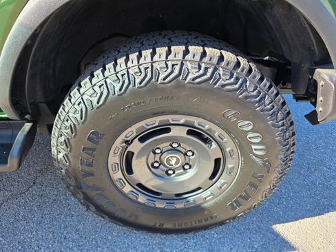 Used 2025 Ford Bronco Outer Banks w/ Sasquatch Package image 13