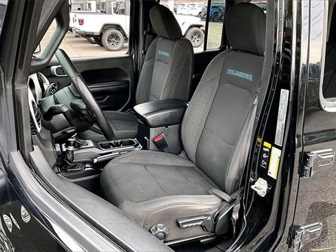 Used 2021 Jeep Wrangler Unlimited Islander image 18