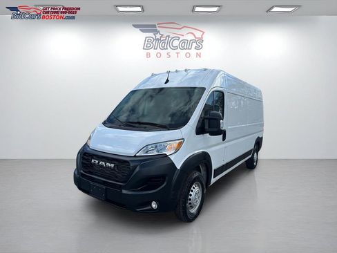 Used 2024 RAM ProMaster 2500 w/ Convenience Group FWD image 1