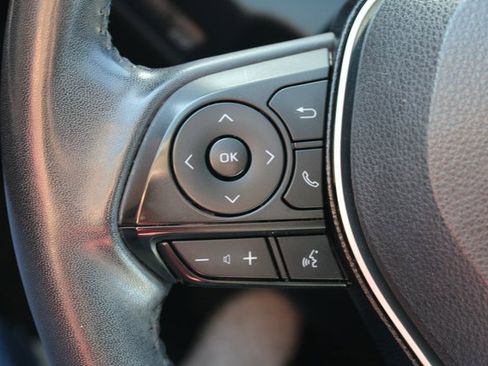 Used 2020 Toyota RAV4 Limited image 32