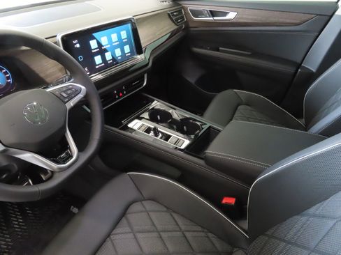 New 2026 Volkswagen Atlas SEL Premium R-Line AWD/4WD image 23