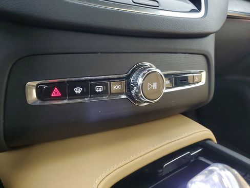 Certified 2023 Volvo XC90 B6 Ultimate w/ Protection Package Premier image 32