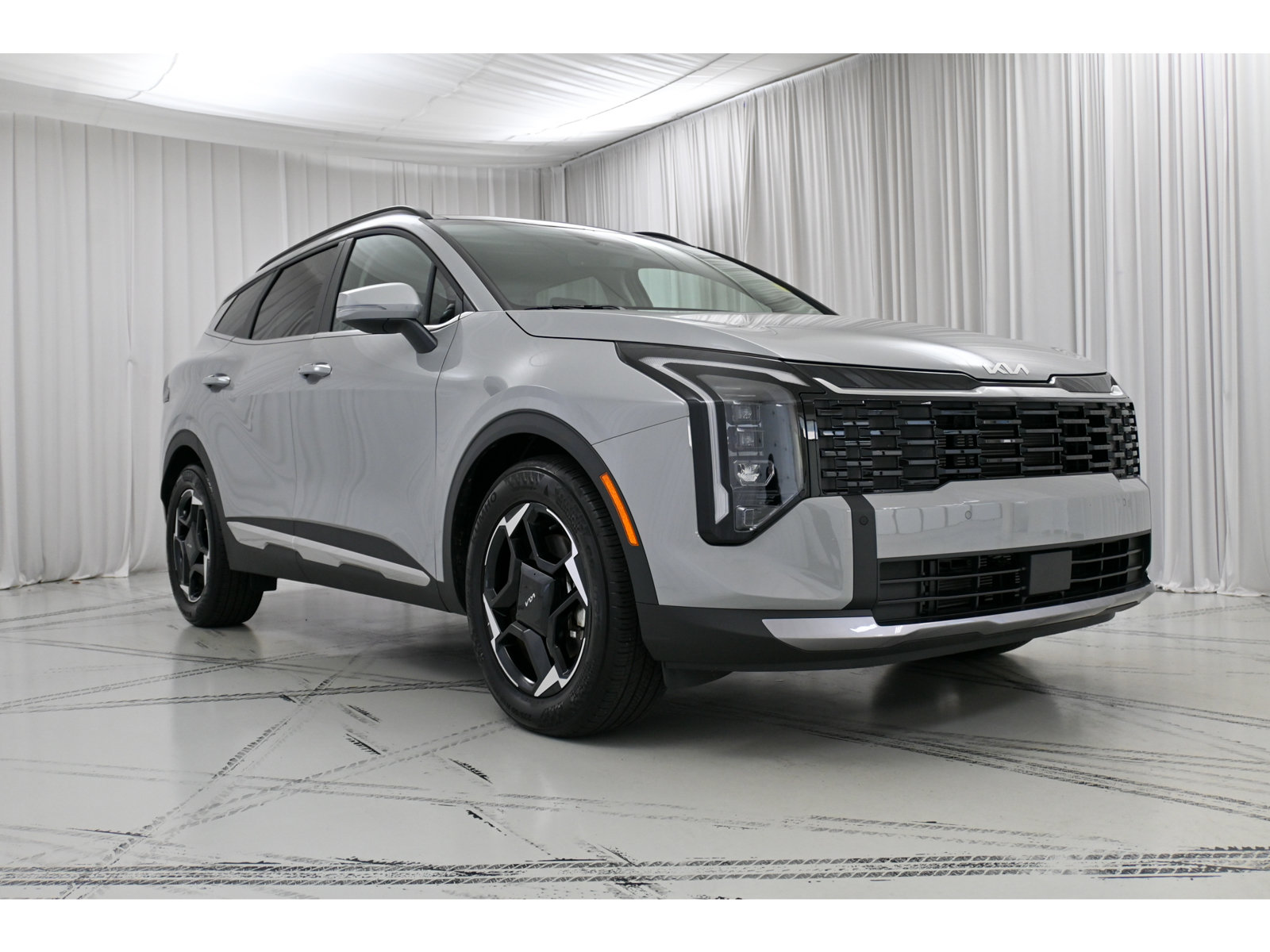 Used 2026 Kia Sportage EX w/ EX Panorama Roof Package FWD image 2