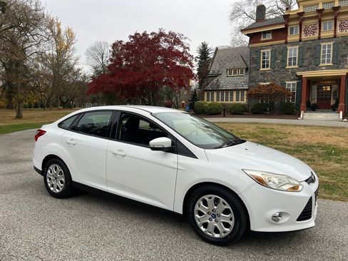 Used 2012 Ford Focus SE image 27