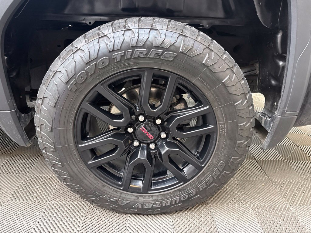 Used 2024 GMC Sierra 1500 Elevation RWD image 28