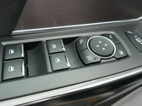 New 2026 Ford F350 Platinum w/ FX4 Off-Road Package image 16