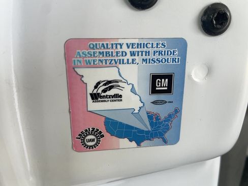 Used 2025 GMC Savana 3500 Extended RWD image 12