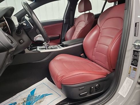 Used 2022 Kia Stinger GT2 AWD/4WD image 3