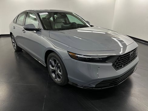 New 2026 Honda Accord EX-L image 5