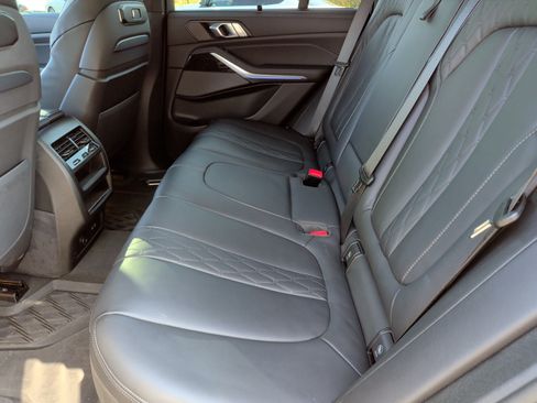 Used 2025 BMW X5 sDrive40i w/ Executive Package RWD image 37