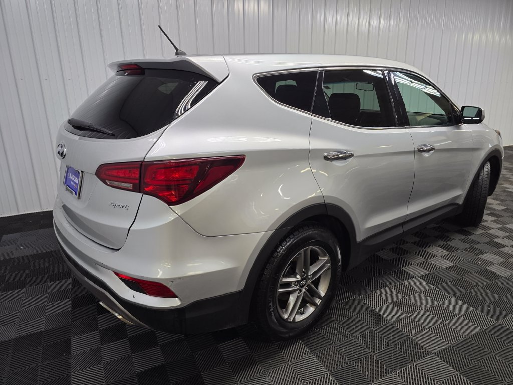 Used 2018 Hyundai Santa Fe Sport FWD image 11