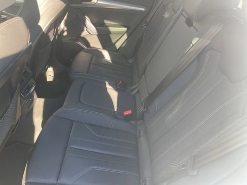Used 2025 Audi Q5 2.0T Premium image 10