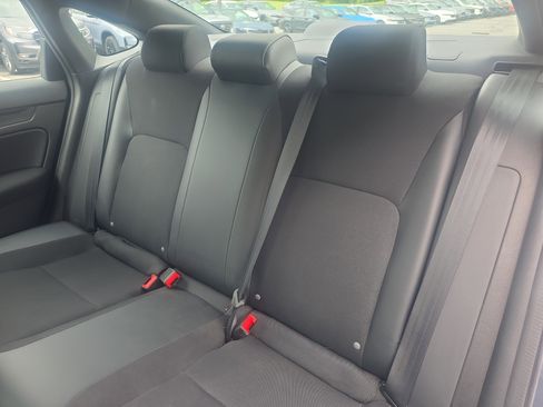Used 2023 Honda Civic Sport image 17