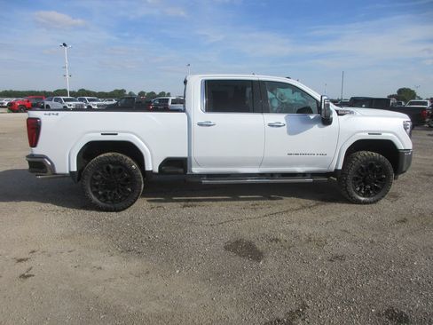 New 2026 GMC Sierra 2500 SLT w/ SLT Premium Package AWD/4WD image 3
