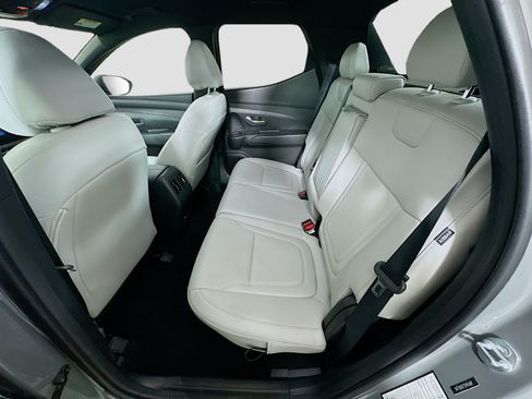 Used 2025 Hyundai Santa Cruz SEL FWD image 29