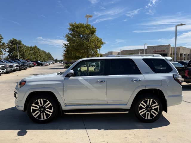Used 2024 Toyota 4Runner Limited AWD/4WD image 7