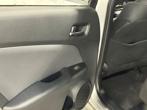 Used 2017 Toyota Prius Two image 59