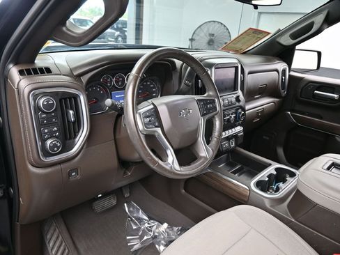 Used 2020 Chevrolet Silverado 1500 RST image 10