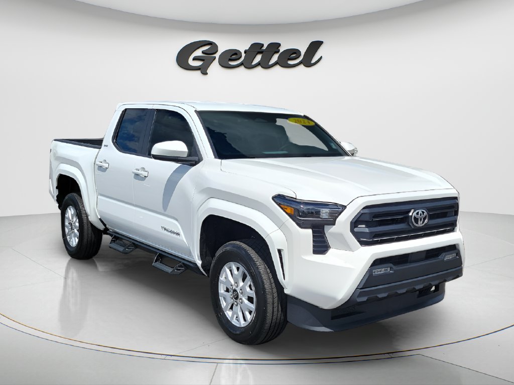 Used 2024 Toyota Tacoma SR5 RWD image 3
