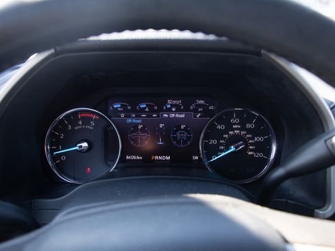 Used 2022 Ford F250 Lariat w/ Tremor Off-Road Package image 24