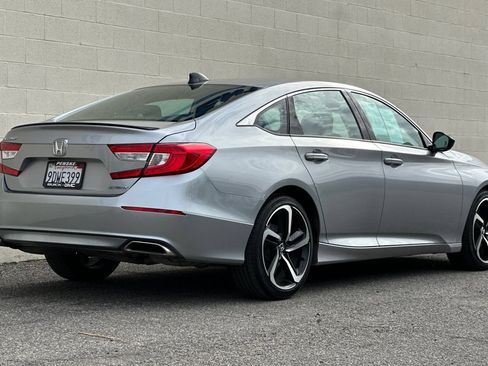 Used 2022 Honda Accord Sport image 4