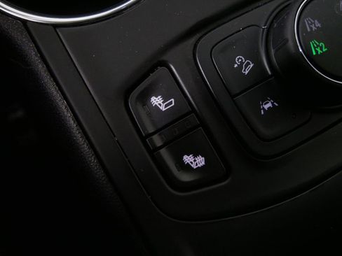 Used 2023 GMC Terrain SLE w/ Driver Convenience Package image 21