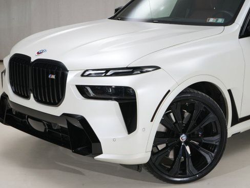 Used 2023 BMW X7 M60i w/ Executive Package image 7