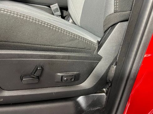 Used 2024 RAM 2500 Big Horn w/ Bed Utility Group image 25