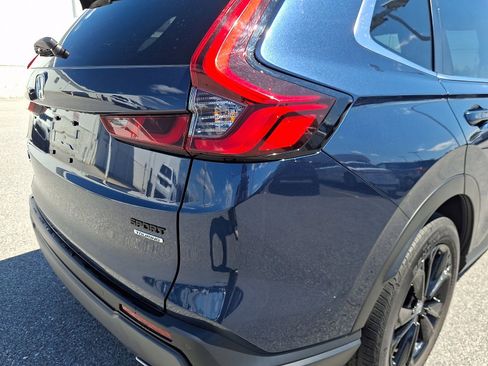 Used 2025 Honda CR-V Sport Touring image 12
