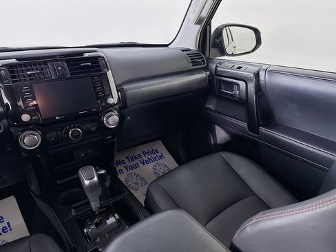 Certified 2024 Toyota 4Runner TRD Off-Road Premium AWD/4WD image 23