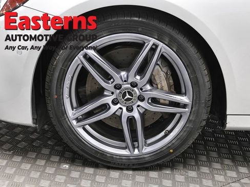 Used 2020 Mercedes-Benz E 350 4MATIC Sedan w/ Parking Assistance Package image 33