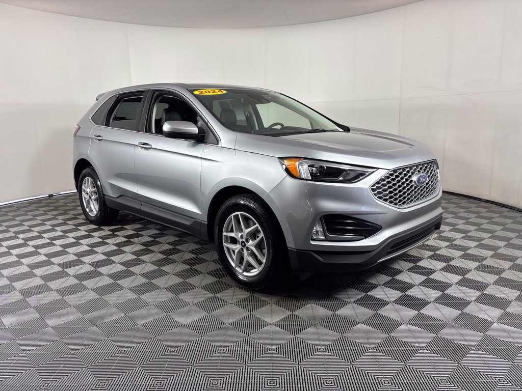Used 2024 Ford Edge SEL w/ Convenience Package AWD/4WD image 6
