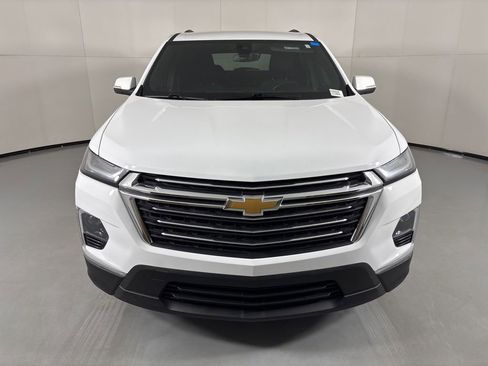 Used 2023 Chevrolet Traverse LT FWD image 4