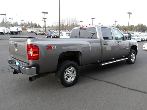 Used 2008 Chevrolet Silverado 3500 LTZ w/ Suspension Package, Off-Road image 5