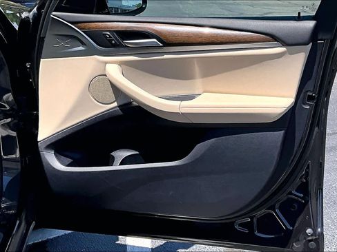 Used 2019 BMW X3 sDrive30i w/ Premium Package image 24