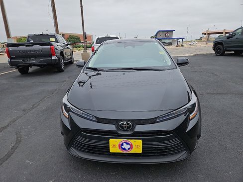 Used 2026 Toyota Corolla LE FWD image 8