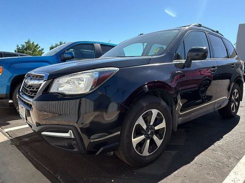 Used 2018 Subaru Forester 2.5i Premium w/ Protection Package #1 AWD/4WD image 4