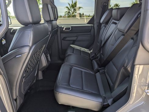New 2026 Ford Bronco Badlands AWD/4WD image 8