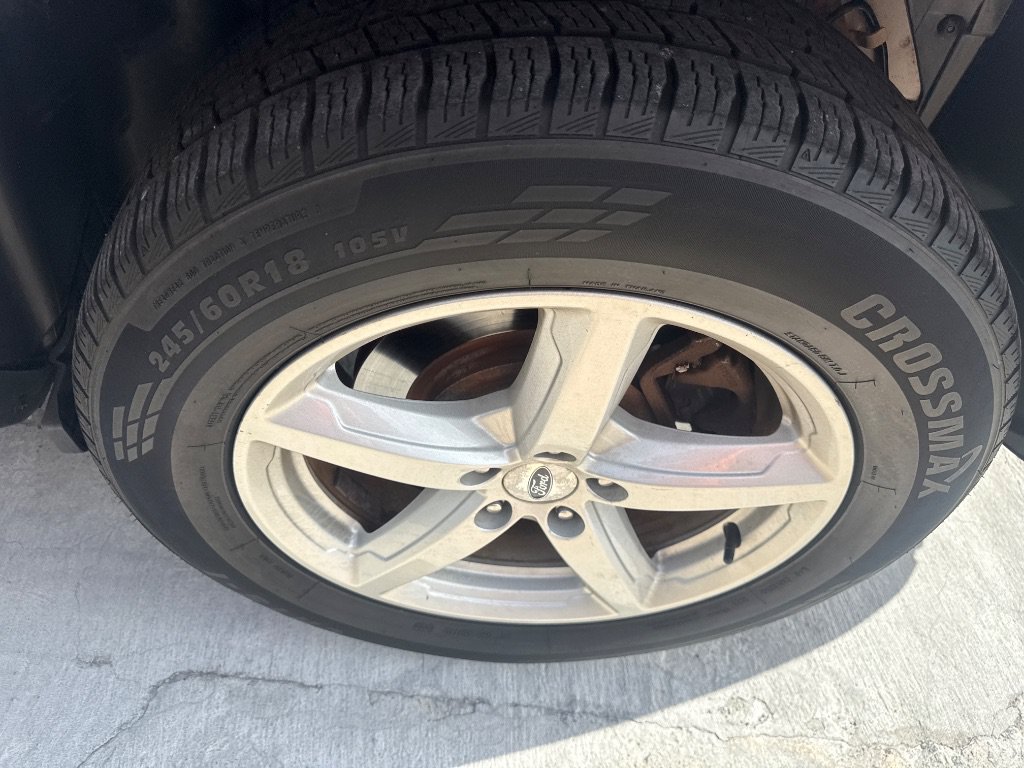 Used 2017 Ford Explorer XLT AWD/4WD image 9