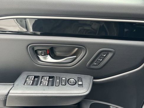 Used 2025 Honda Pilot EX-L image 15