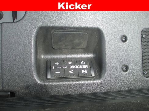 Used 2021 GMC Sierra 1500 AT4 w/ AT4 Value Package AWD/4WD image 17