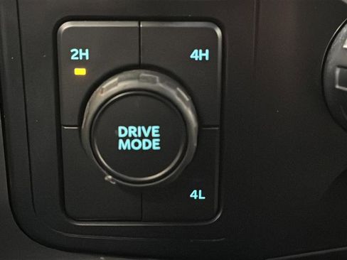 Used 2023 Ford F150 XLT w/ Equipment Group 302A High image 10