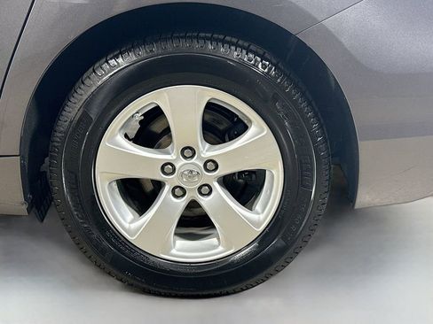 Used 2015 Toyota Sienna LE image 17