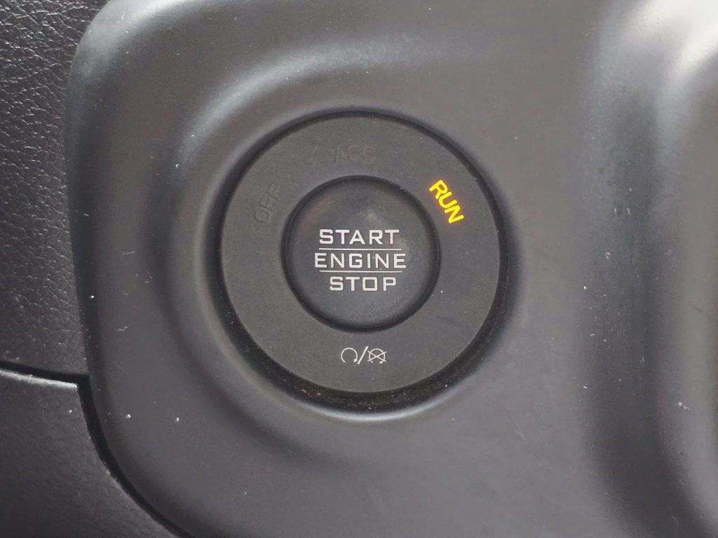 Used 2018 Jeep Wrangler Unlimited Sport AWD/4WD image 34