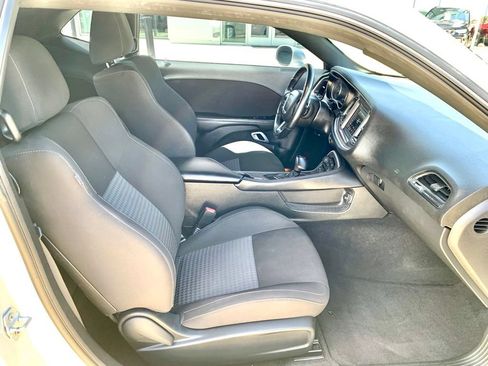 Used 2022 Dodge Challenger R/T RWD image 20