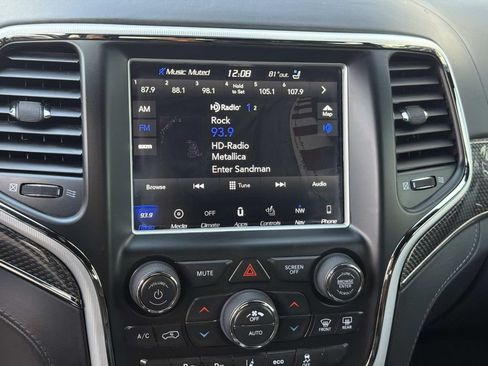 Used 2018 Jeep Grand Cherokee Trackhawk AWD/4WD image 18